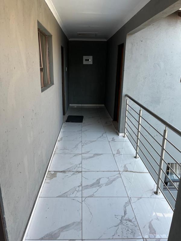 To Let 1 Bedroom Property for Rent in Freeway Park Gauteng