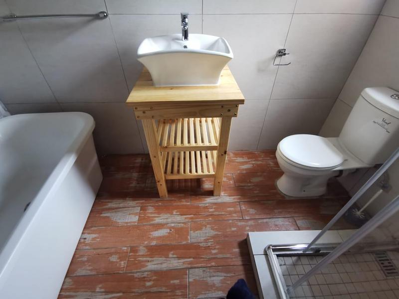 To Let 1 Bedroom Property for Rent in Glen Austin Gauteng