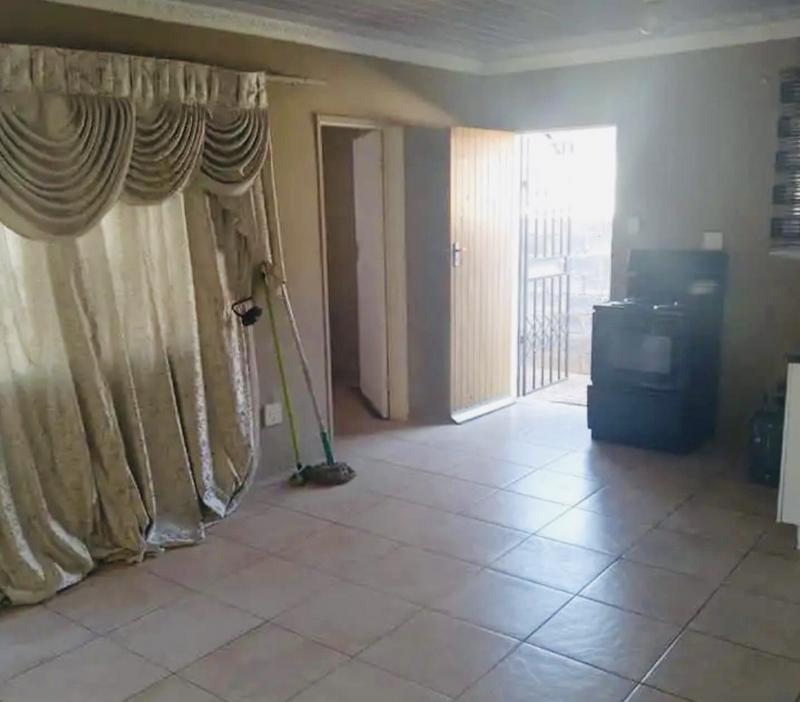 3 Bedroom Property for Sale in Protea Glen Gauteng
