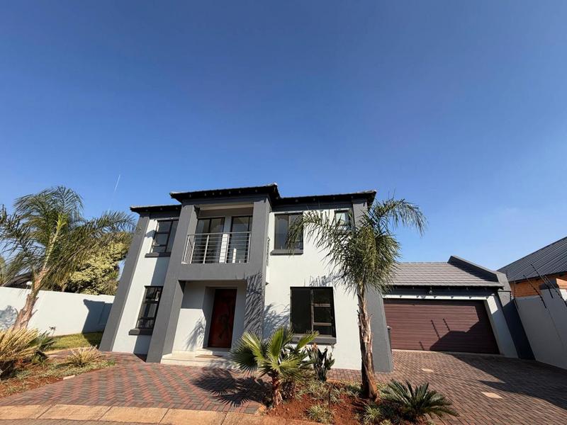 5 Bedroom Property for Sale in Annlin Gauteng