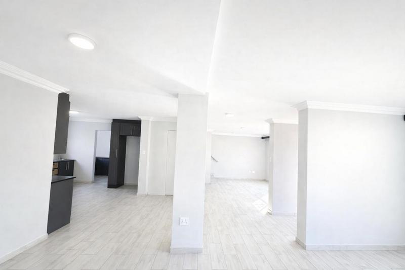 5 Bedroom Property for Sale in Annlin Gauteng