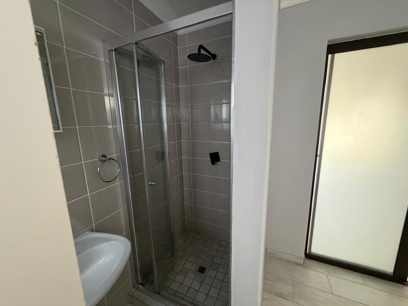 5 Bedroom Property for Sale in Annlin Gauteng