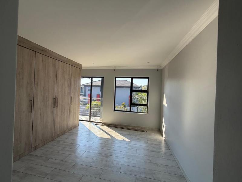 5 Bedroom Property for Sale in Annlin Gauteng