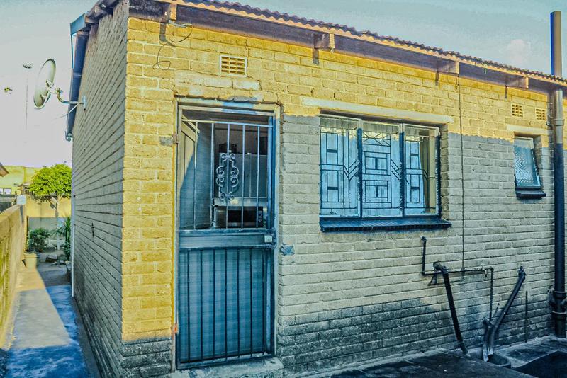 2 Bedroom Property for Sale in Tembisa Gauteng