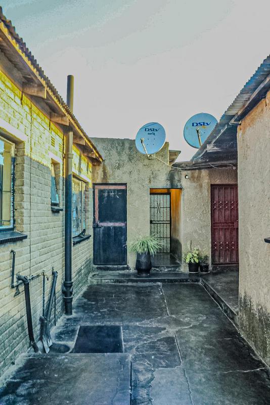 2 Bedroom Property for Sale in Tembisa Gauteng