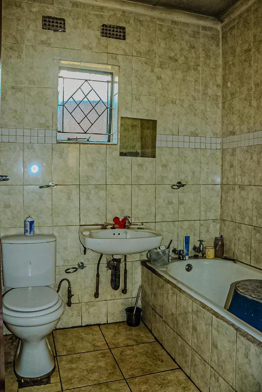 2 Bedroom Property for Sale in Tembisa Gauteng