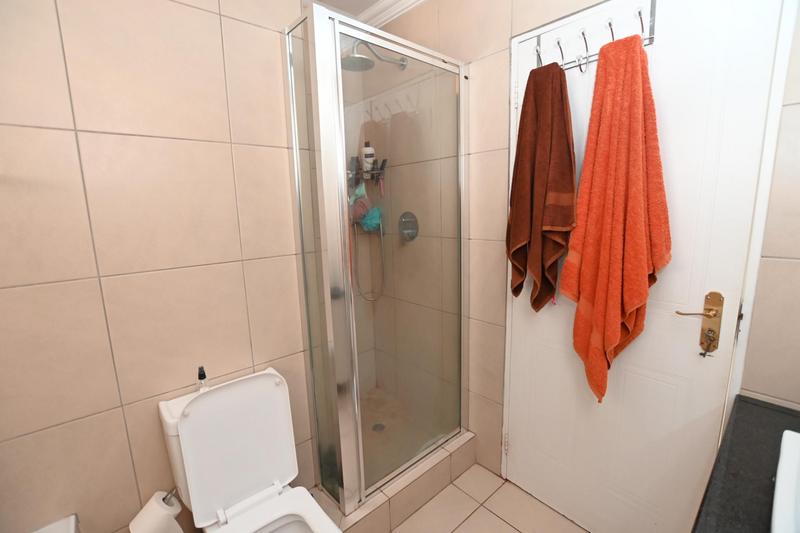 1 Bedroom Property for Sale in Sandton Central Gauteng