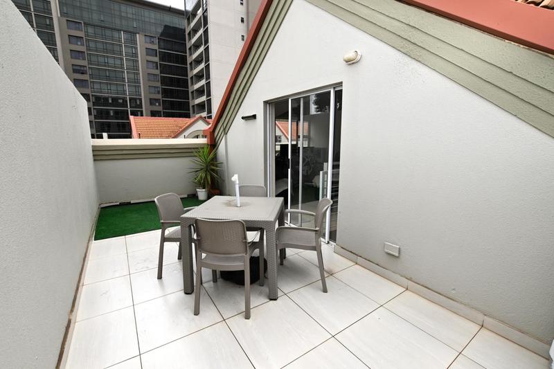 1 Bedroom Property for Sale in Sandton Central Gauteng