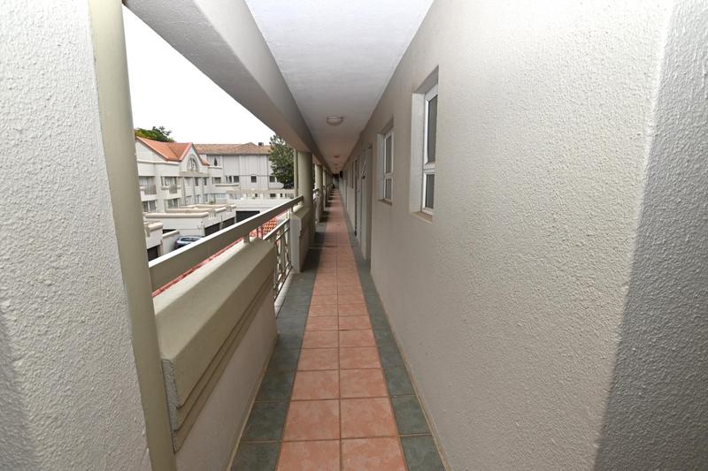 1 Bedroom Property for Sale in Sandton Central Gauteng