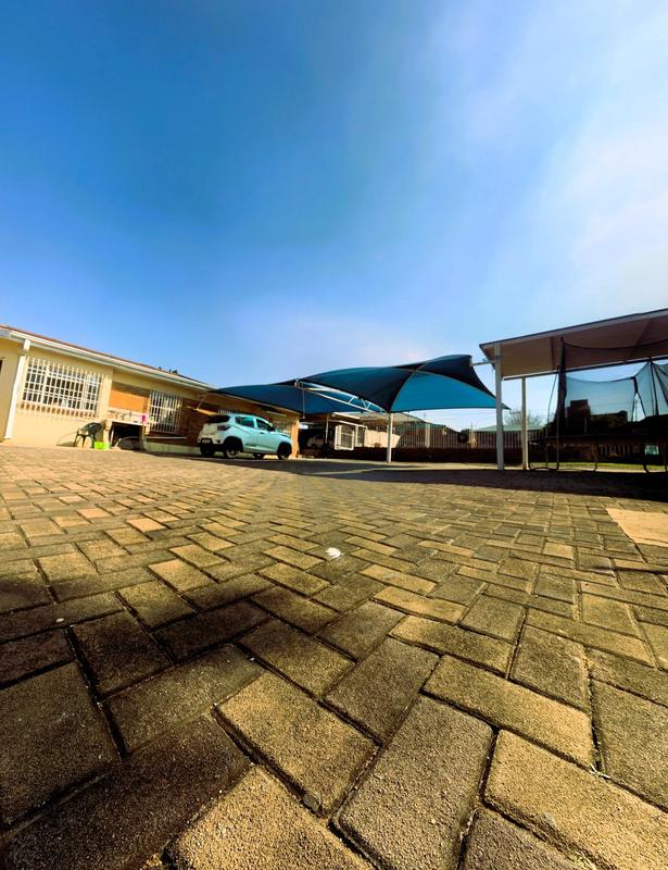 5 Bedroom Property for Sale in Primrose Gauteng