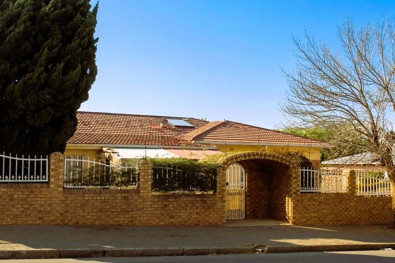 5 Bedroom Property for Sale in Primrose Gauteng