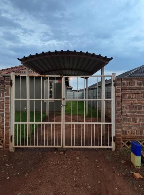 3 Bedroom Property for Sale in Sky City Gauteng