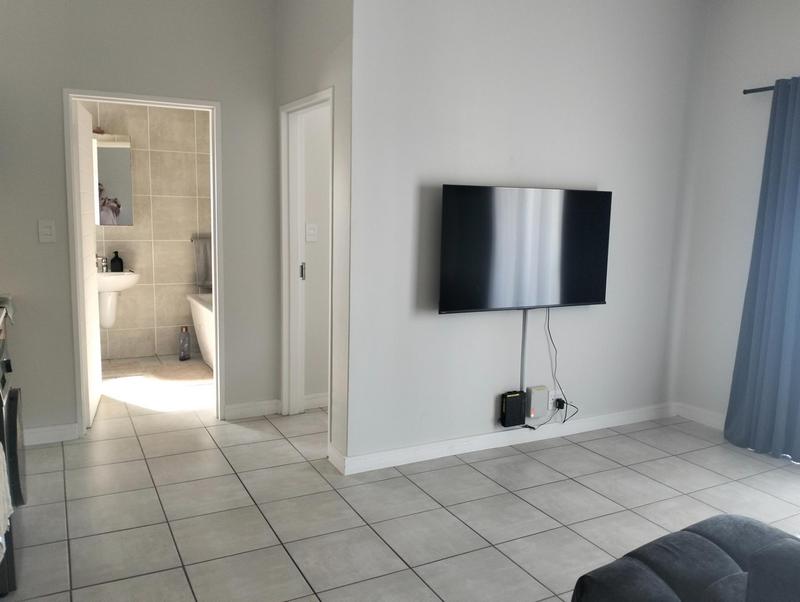 1 Bedroom Property for Sale in Linbro Park Gauteng