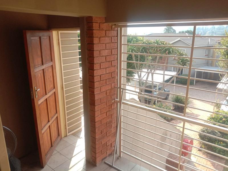 2 Bedroom Property for Sale in Florida Glen Gauteng