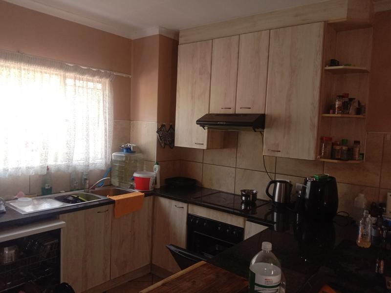 2 Bedroom Property for Sale in Florida Glen Gauteng