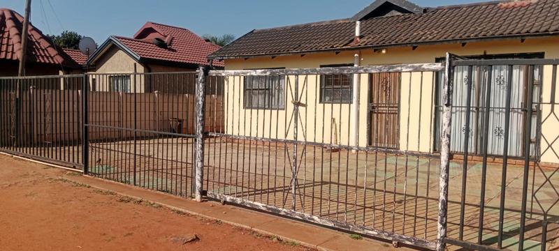 4 Bedroom Property for Sale in Vosloorus Gauteng