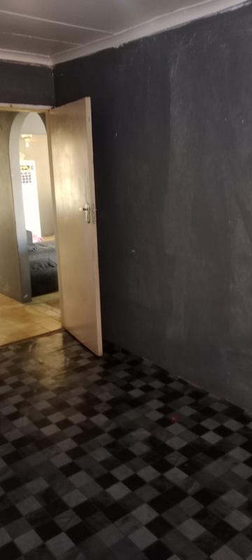 4 Bedroom Property for Sale in Vosloorus Gauteng