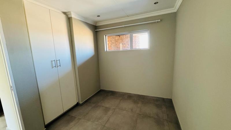 2 Bedroom Property for Sale in Germiston Central Gauteng