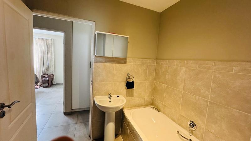 2 Bedroom Property for Sale in Germiston Central Gauteng
