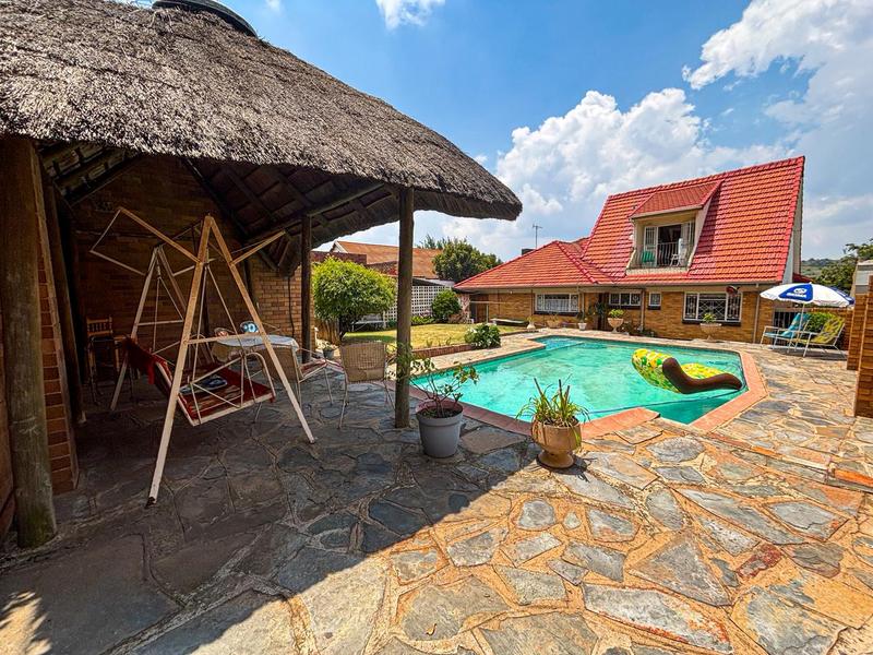 4 Bedroom Property for Sale in Linmeyer Gauteng