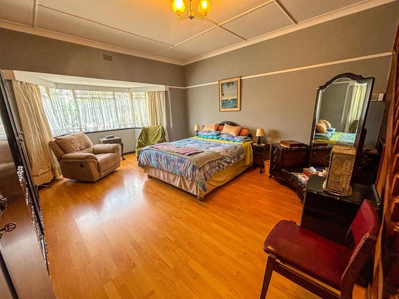 4 Bedroom Property for Sale in Linmeyer Gauteng