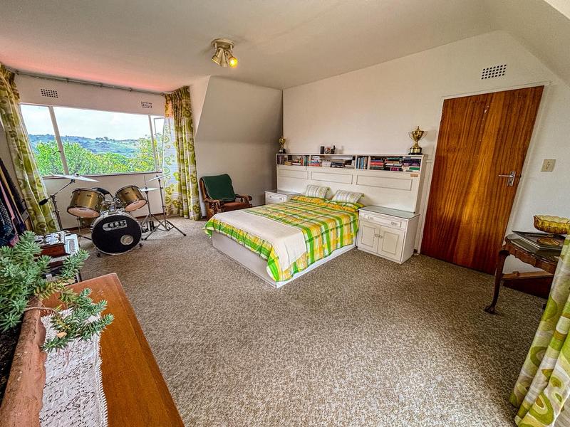 4 Bedroom Property for Sale in Linmeyer Gauteng