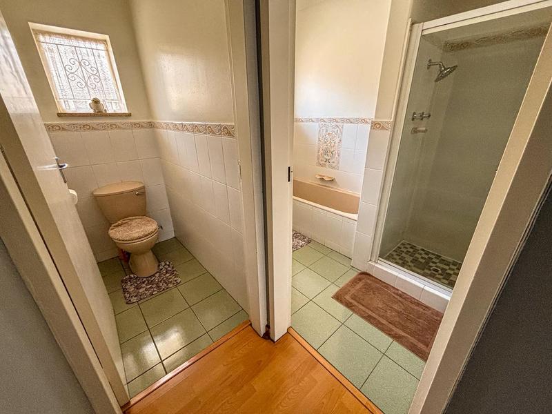 4 Bedroom Property for Sale in Linmeyer Gauteng