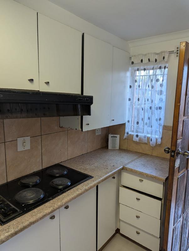To Let 1 Bedroom Property for Rent in Laudium Gauteng