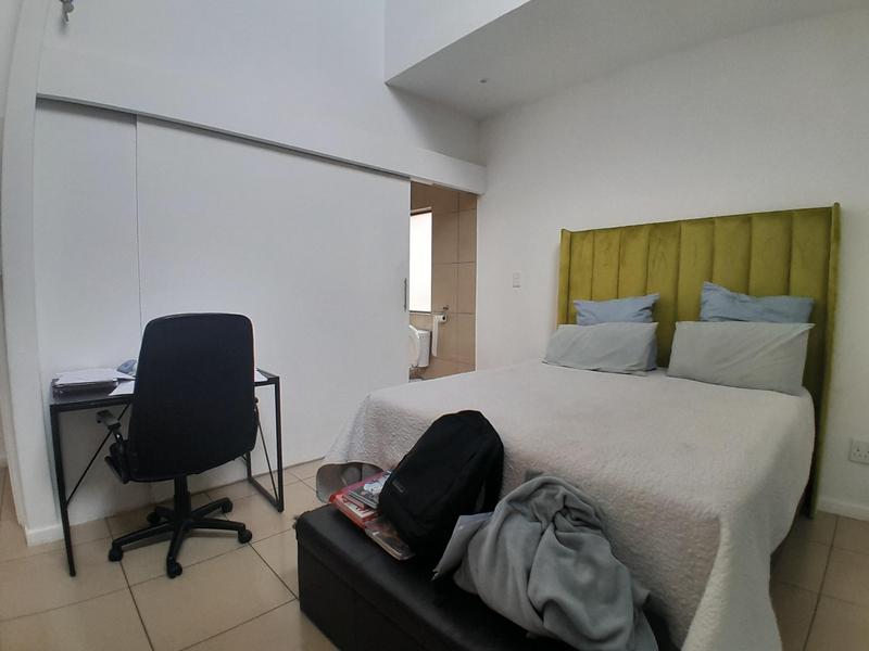 2 Bedroom Property for Sale in Rooihuiskraal North Gauteng