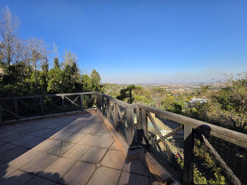 4 Bedroom Property for Sale in Glenvista Gauteng