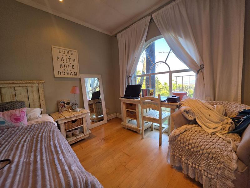 4 Bedroom Property for Sale in Glenvista Gauteng