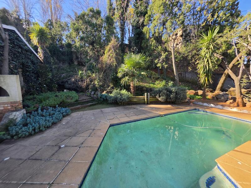 4 Bedroom Property for Sale in Glenvista Gauteng