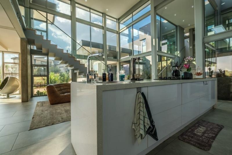 5 Bedroom Property for Sale in Eye of Africa Gauteng