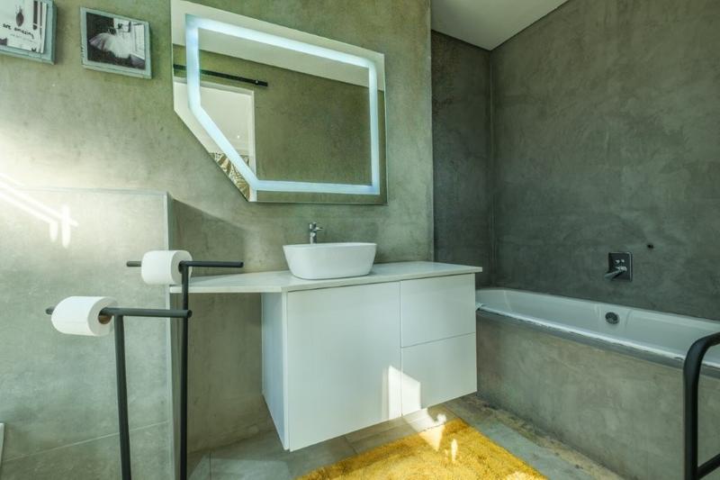 5 Bedroom Property for Sale in Eye of Africa Gauteng