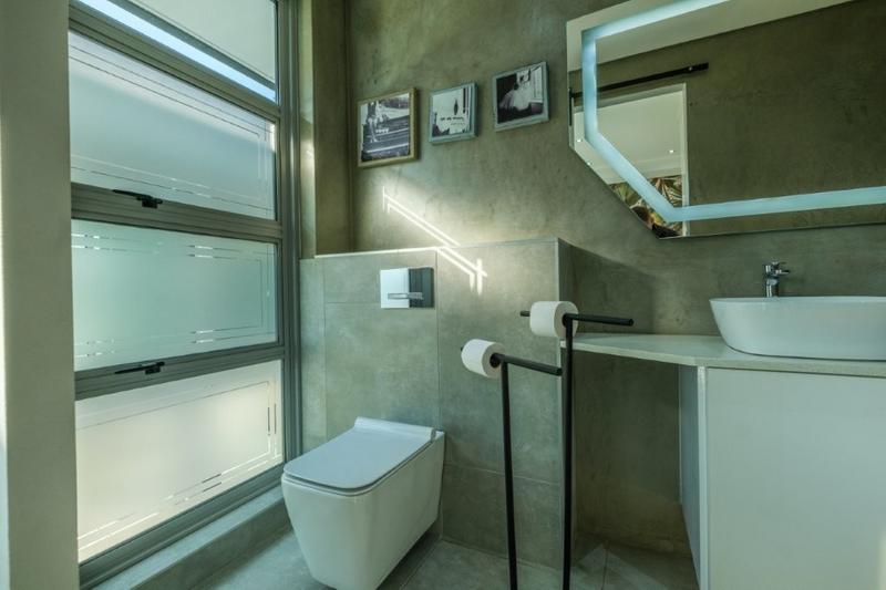 5 Bedroom Property for Sale in Eye of Africa Gauteng