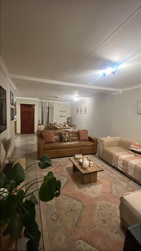 3 Bedroom Property for Sale in Garsfontein Gauteng
