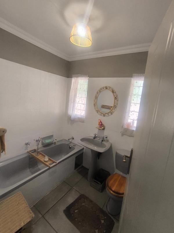 3 Bedroom Property for Sale in Garsfontein Gauteng