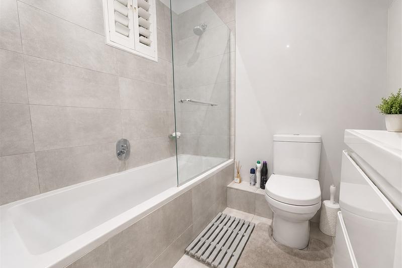 2 Bedroom Property for Sale in Morningside Gauteng