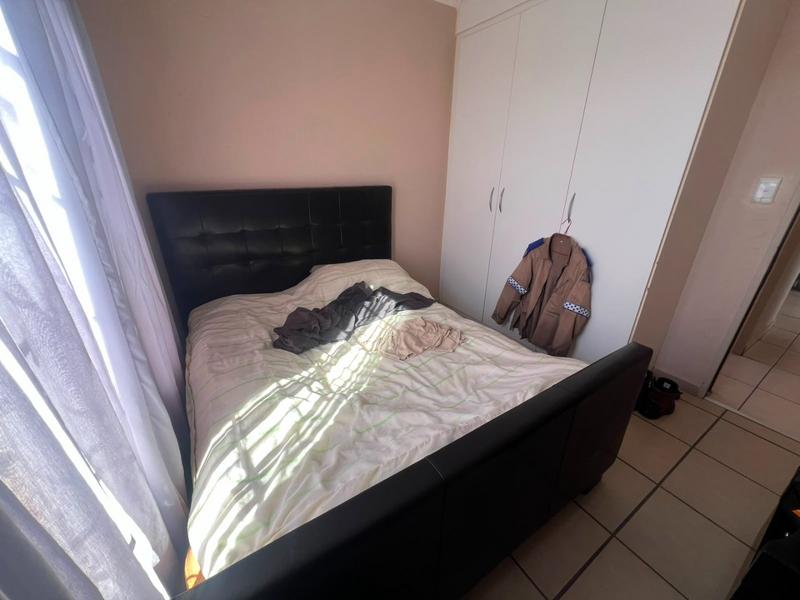 To Let 2 Bedroom Property for Rent in Greenhills Gauteng