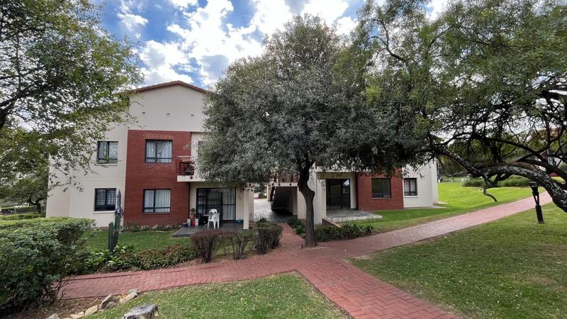 1 Bedroom Property for Sale in Jackal Creek Golf Estate Gauteng