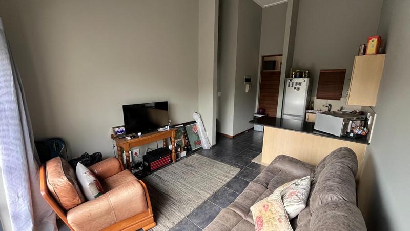 1 Bedroom Property for Sale in Jackal Creek Golf Estate Gauteng