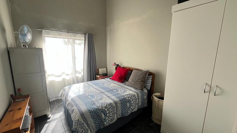 1 Bedroom Property for Sale in Jackal Creek Golf Estate Gauteng