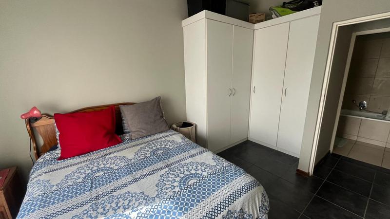 1 Bedroom Property for Sale in Jackal Creek Golf Estate Gauteng