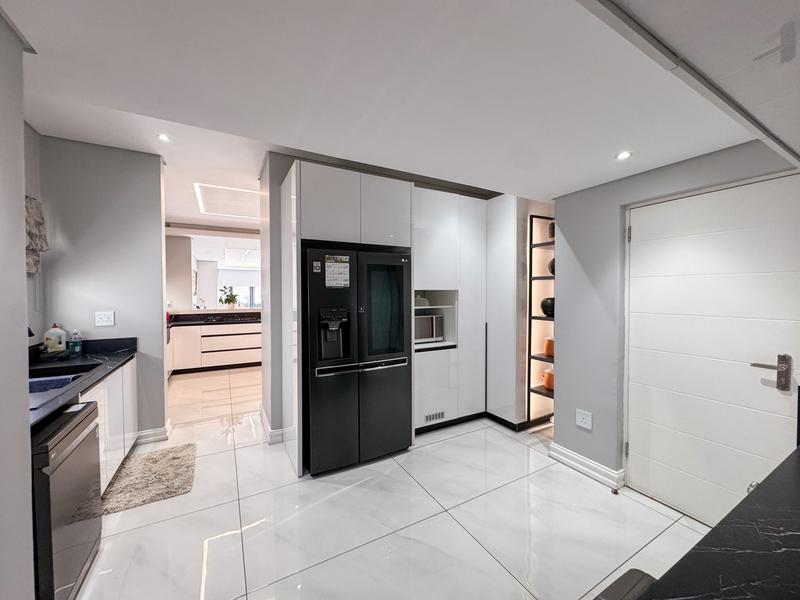 4 Bedroom Property for Sale in Midstream Estate Gauteng