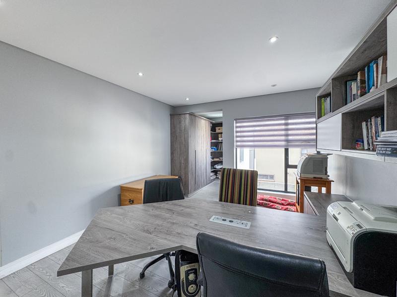 4 Bedroom Property for Sale in Midstream Estate Gauteng