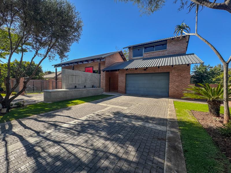 4 Bedroom Property for Sale in Midfield Estate Gauteng