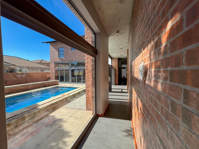 4 Bedroom Property for Sale in Midfield Estate Gauteng
