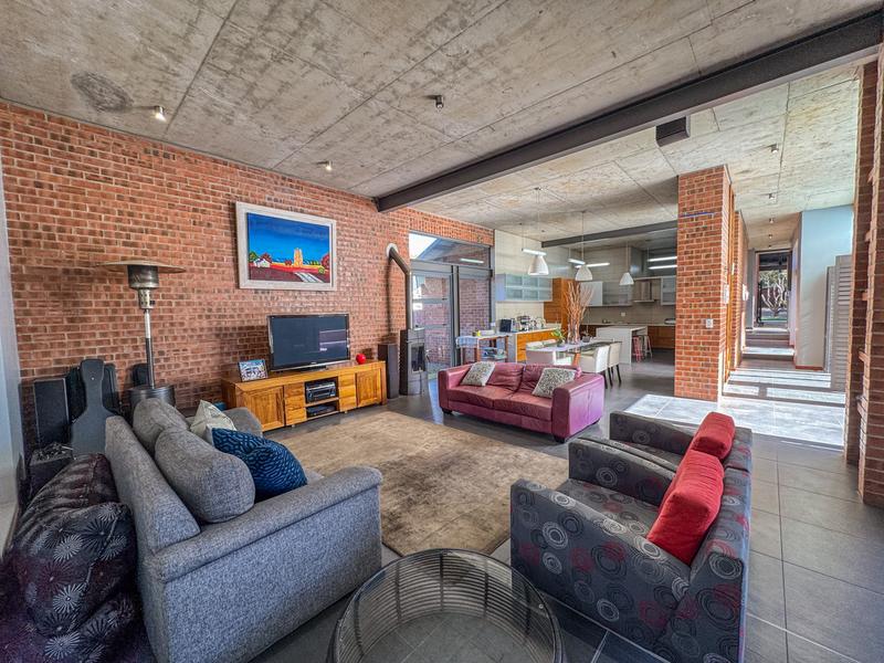 4 Bedroom Property for Sale in Midfield Estate Gauteng