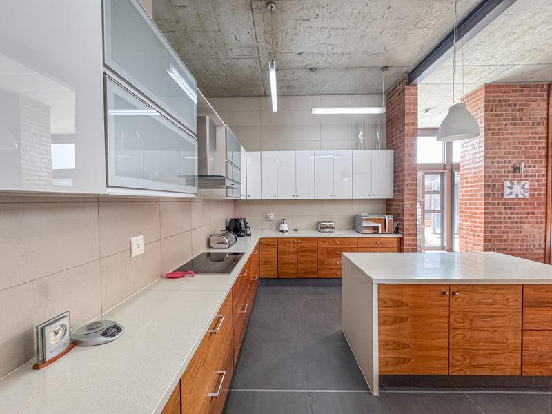 4 Bedroom Property for Sale in Midfield Estate Gauteng