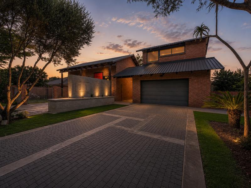 4 Bedroom Property for Sale in Midfield Estate Gauteng
